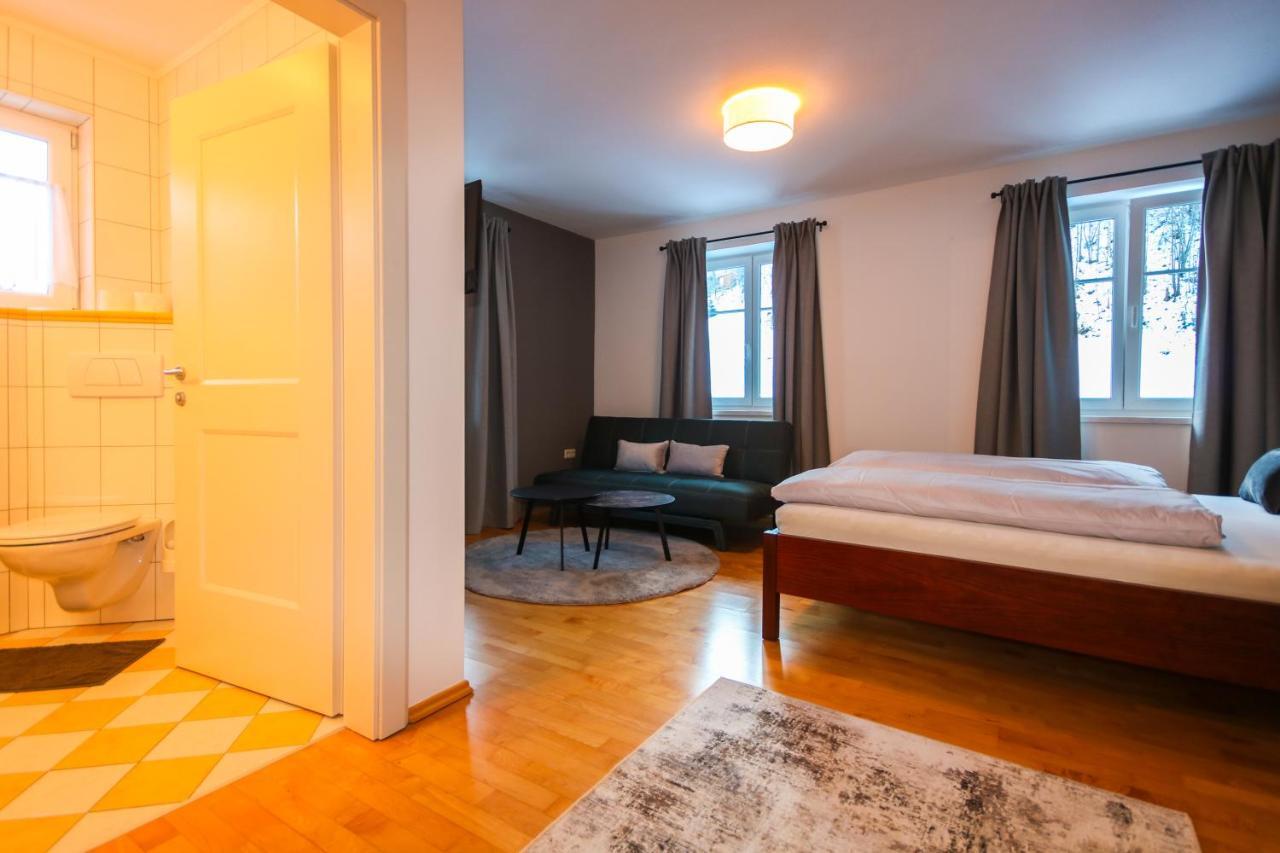 Bosek'S Hotel วาไกรน์ ภายนอก รูปภาพ